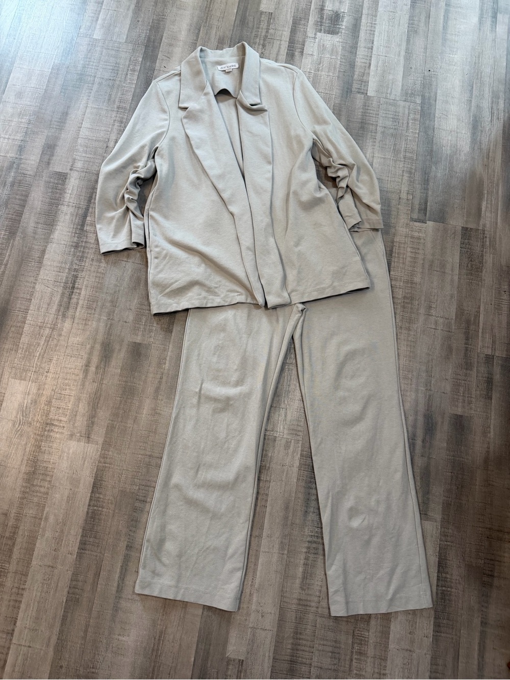 Dear Scarlett Women’s XL Beige Blazer Straight Leg Pants 2 Piece Suit Stretch
